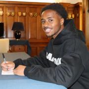 Leo Duru has signed a new contract with Blackburn Rovers.