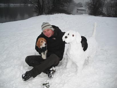'A snowdog I built, modelled on our 10 month old beagle Nell. She wasn't too sure about it!' by John Burrow.

