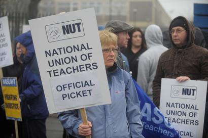 Darwen Vale teachers strike