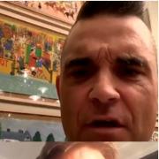Robbie Williams chatting on Instagram with Damien