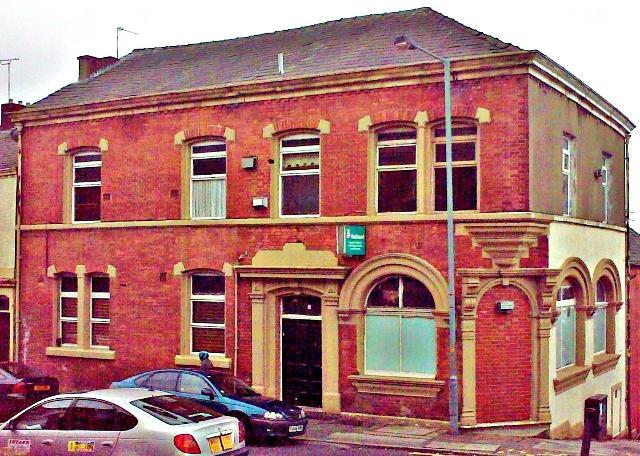 The Anchor Hotel was situated at 60 London Road, and is now used as a mosque.
Picture source: Phil Simpson