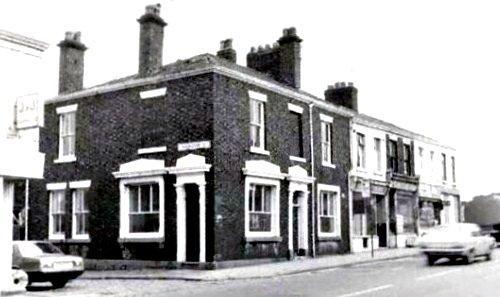 The Fox & Goose Inn was situated at 35 Higher Eanam.
Picture source: Phil Simpson
