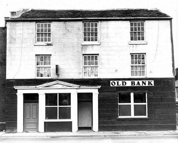 The Old Bank Hotel was situated on Mincing Lane.