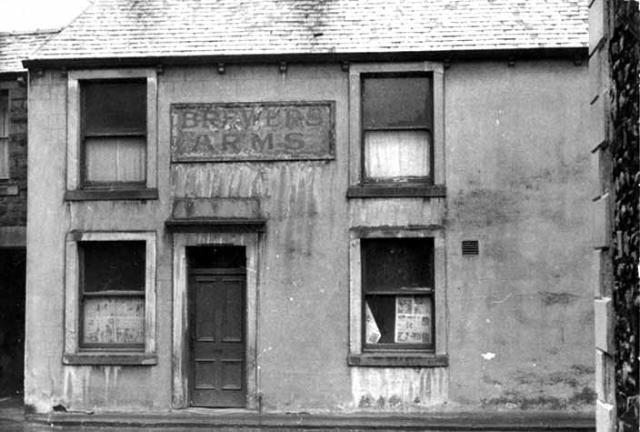 The Brewers Arms was situated on Duck Street. This pub was demolished to make way for the inner bypass.