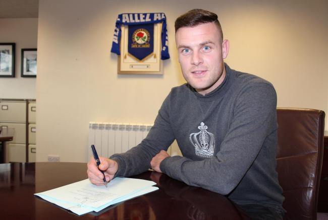 Anthony Stokes puts pen to paper on his three-year deal with Rovers