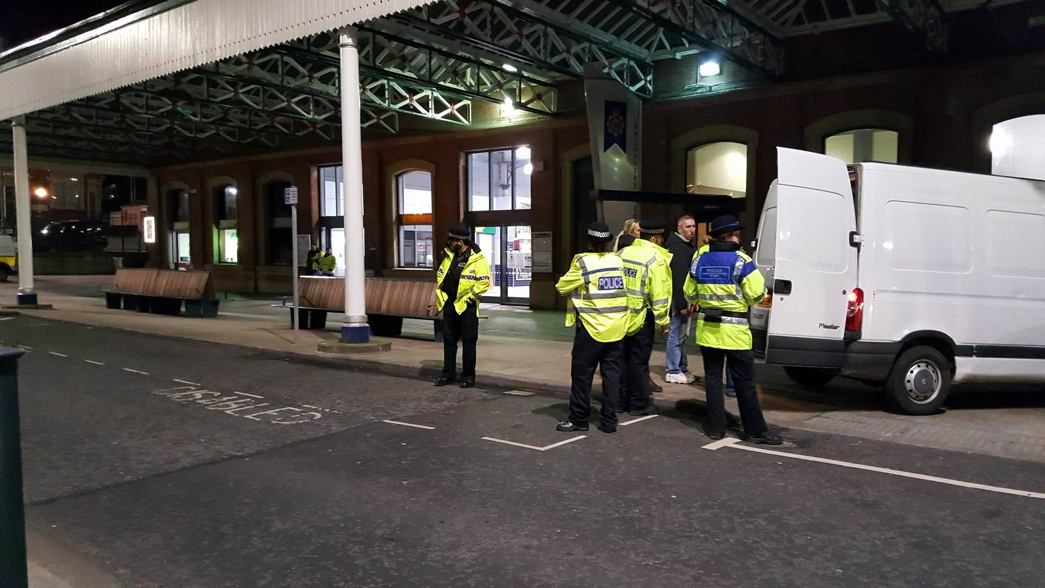 Spot checks carried out on drivers in Blackburn town centre - immigration officials also present