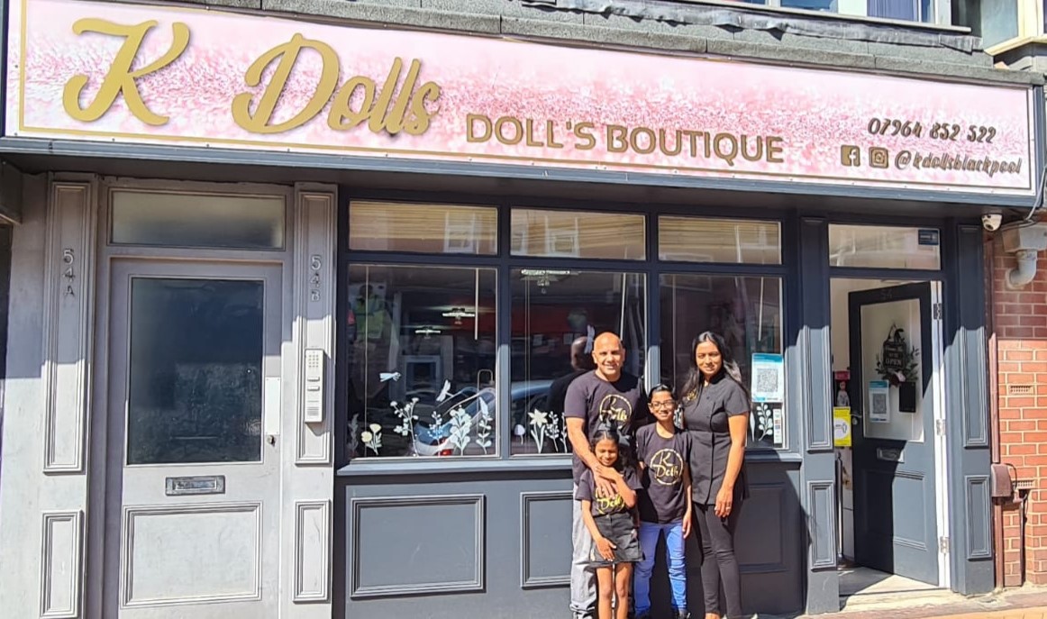 Mum opens doll shop, cafe and pamper salon especially for young children - Vimarsana News