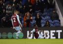 Burnley move within a point of opponents Everton with comeback win