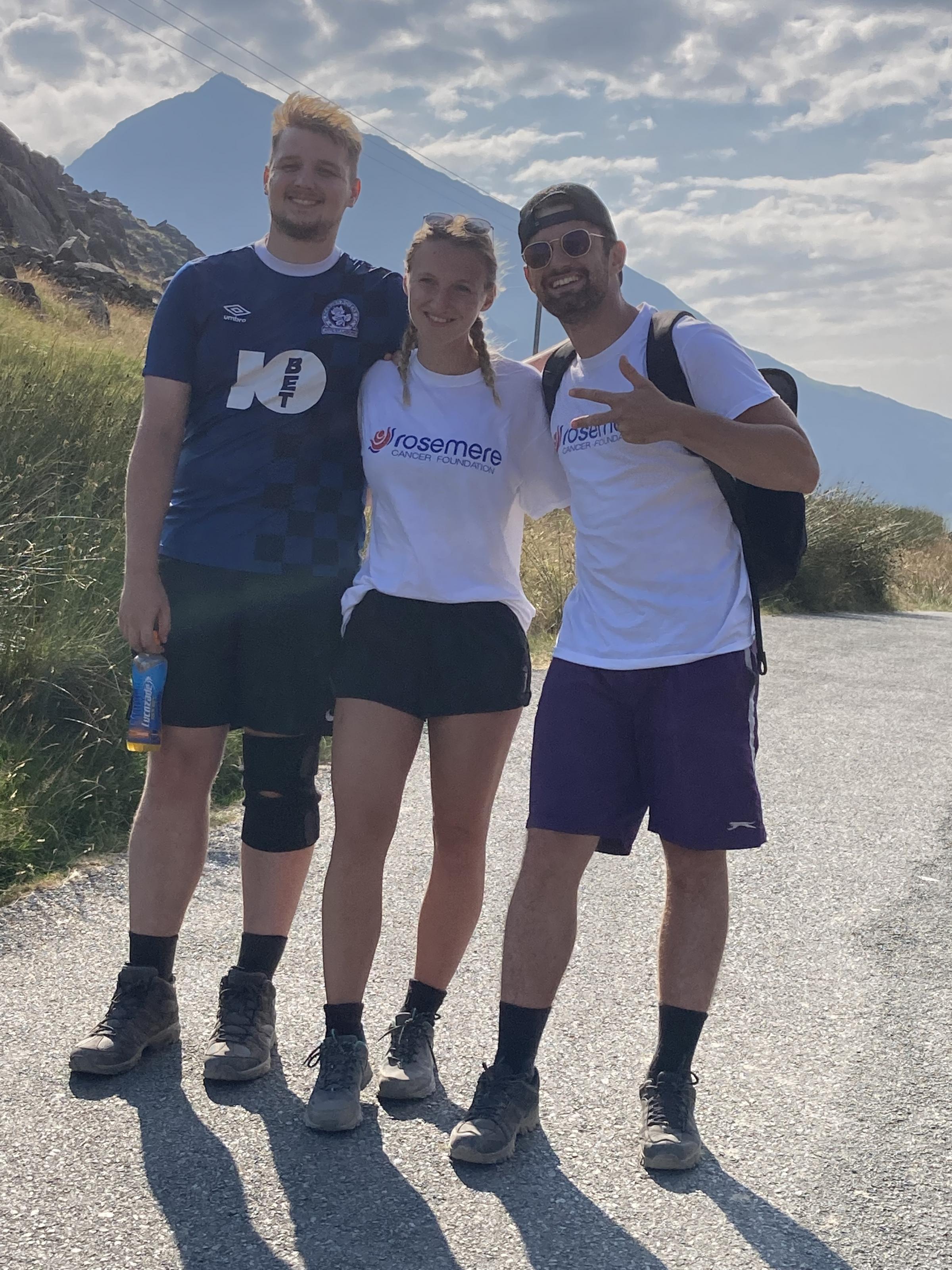Cousins tribute to cancer centre staff | Lancashire Telegraph - Vimarsana News