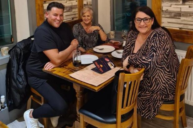 Lancashire Telegraph: David Potts and Antonella Brollini came to a Haslingden restaurant (Photo: Facebook/Las Haslingden)