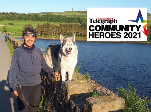 Wayne and Koda win Lancashire Telegraph Community Heroes 'environmental worker' award - Vimarsana News