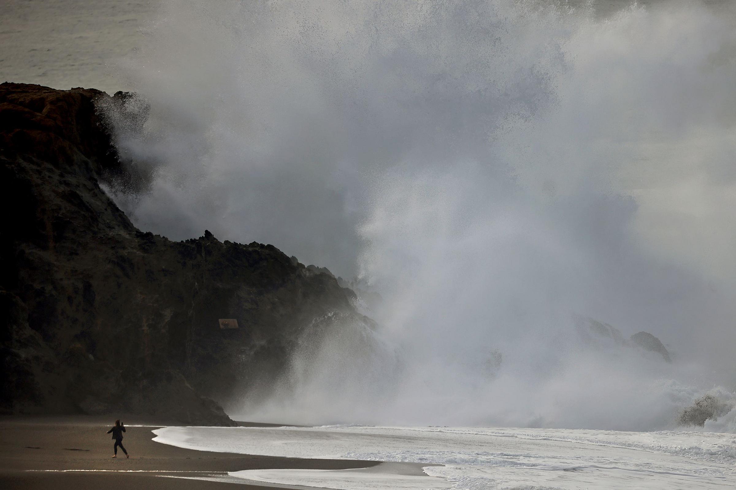 Flights sent to assess Tonga damage after volcanic eruption - Vimarsana News