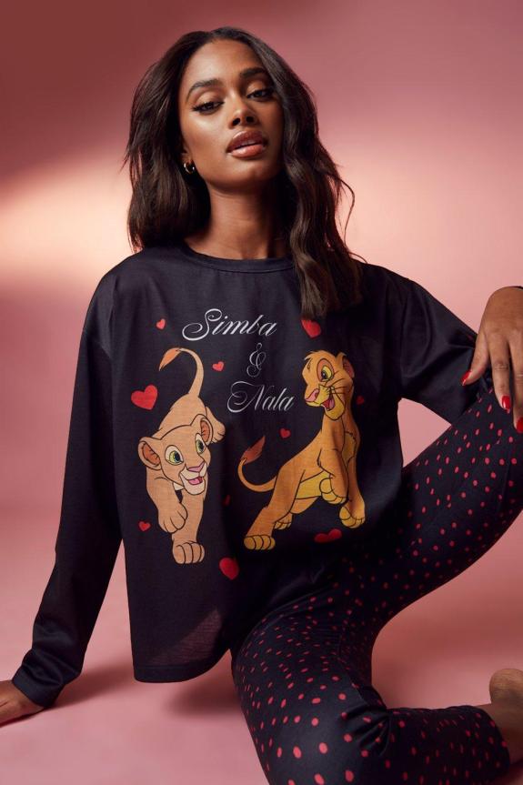 Lancashire Telegraph: Disney Valentines Lion King T-shirt & Legging. Credit: Boohoo Lancashire Telegraph: Disney Valentines Lion King T-shirt & Legging. Credit: Boohoo