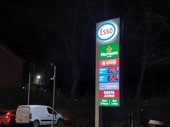 Lancashire Telegraph: Petrol price wars have broken out in Blackburn Lancashire Telegraph: Petrol price wars have broken out in Blackburn