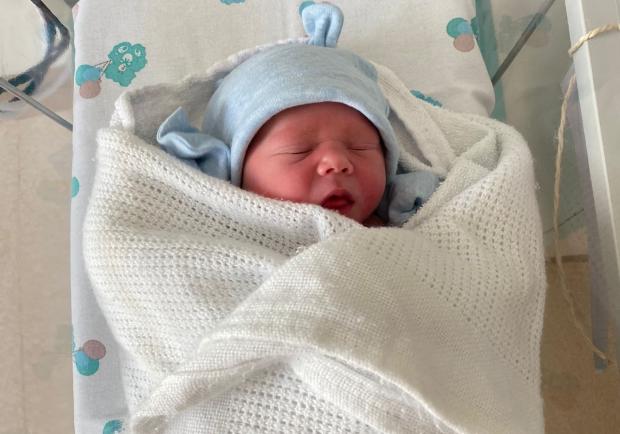 Lancashire Telegraph: A healthy 7lb11ounce baby Harrison John Reynolds