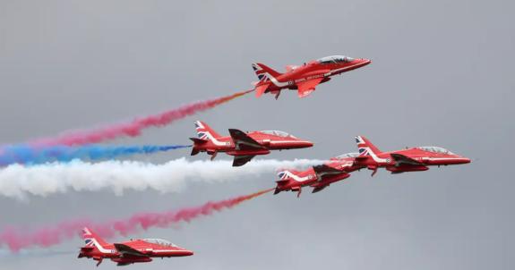 Lancashire Telegraph: Red Arrows (PA) Lancashire Telegraph: Red Arrows (PA)