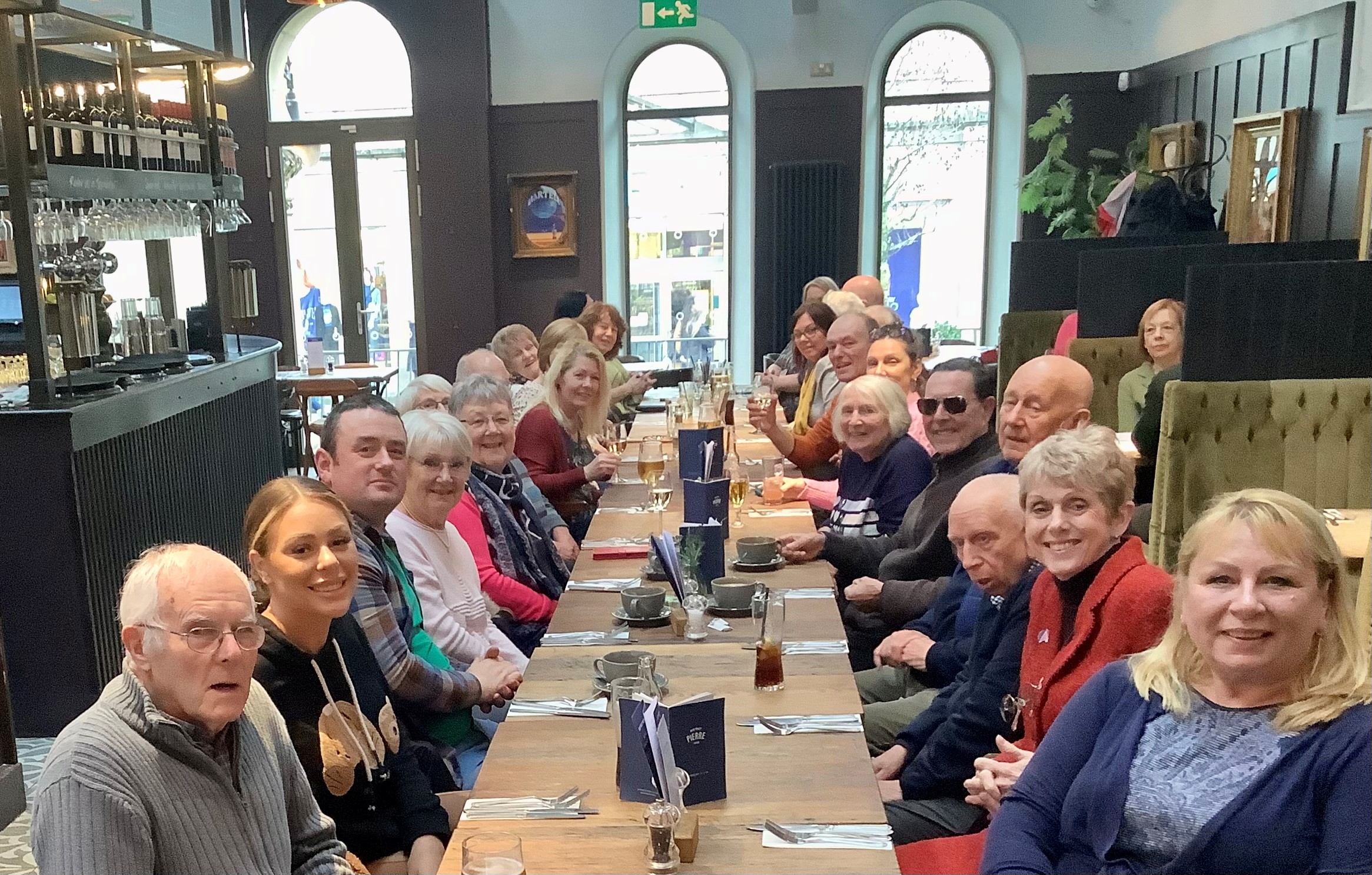 Preston's Bistrot Pierre provides free meals for pensioners - Vimarsana News