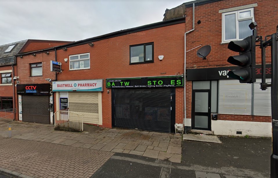 Blackburn shopkeeper sold thousands of pounds worth of fake cigarettes - Vimarsana News