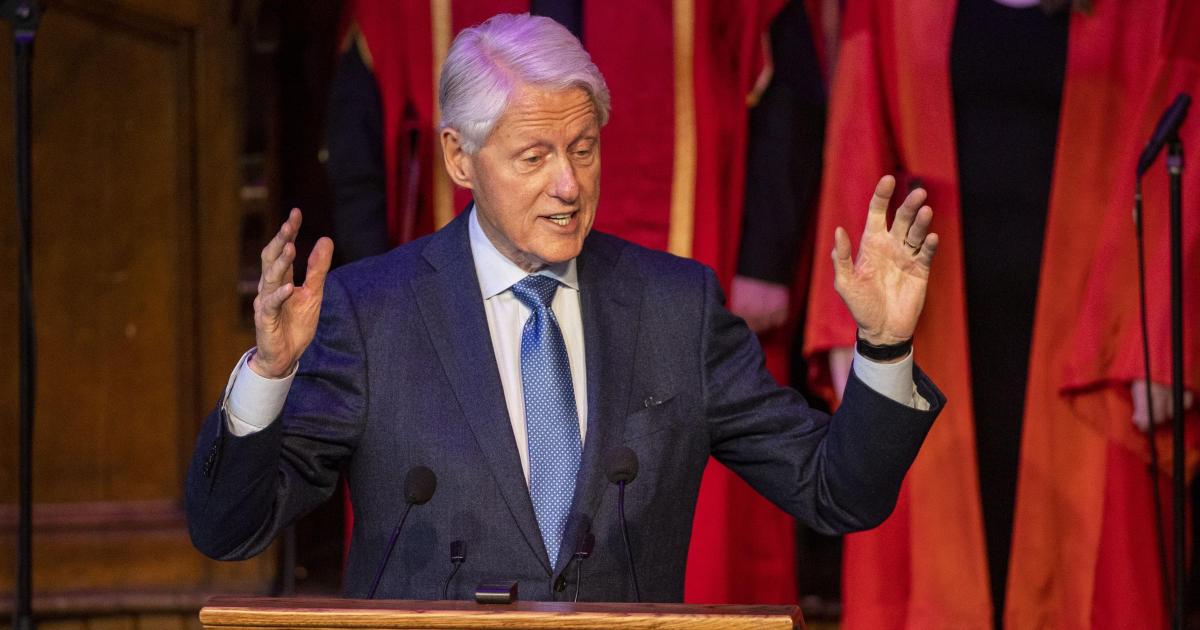 Restoring Stormont 'can fairly easily be done', says Bill Clinton - Vimarsana News