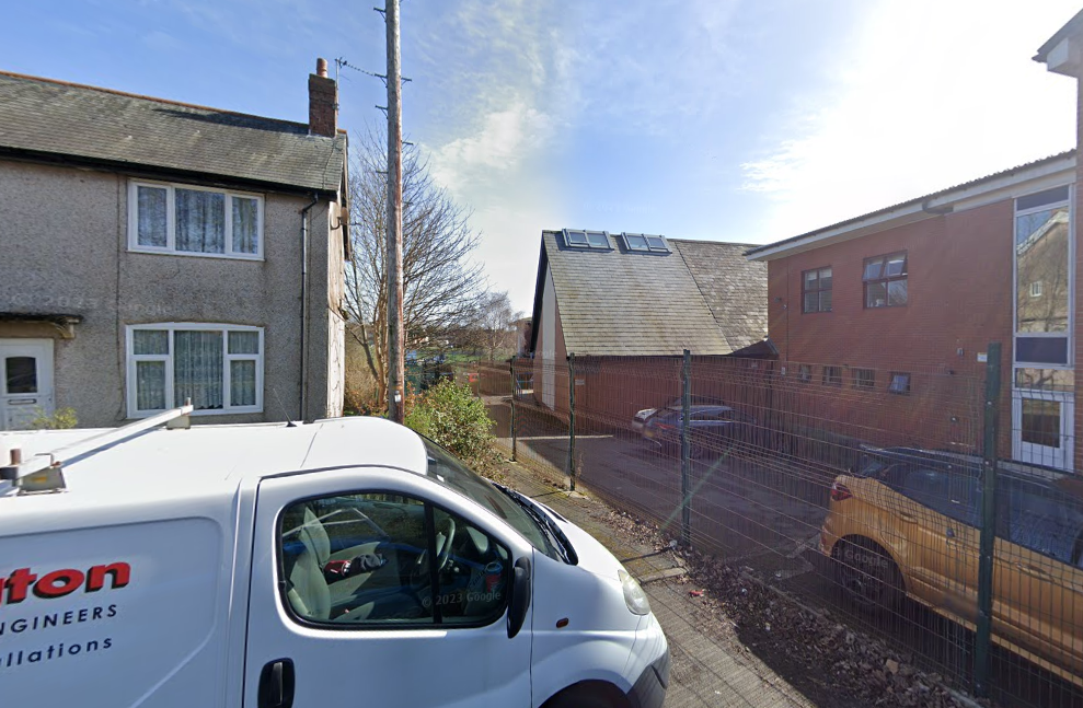 Body of man in his 30s found in alleyway in Blackpool - Vimarsana News