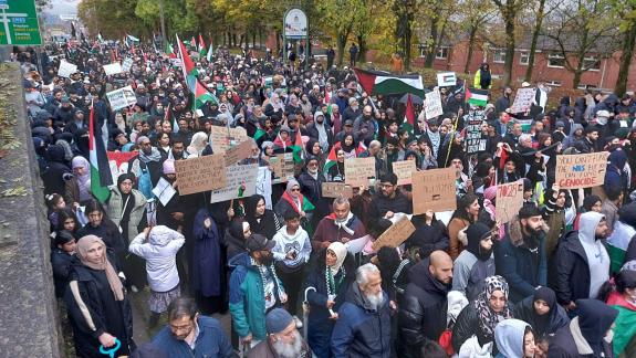 Lancashire Telegraph: March for Palestine in Blackburn Lancashire Telegraph: March for Palestine in Blackburn