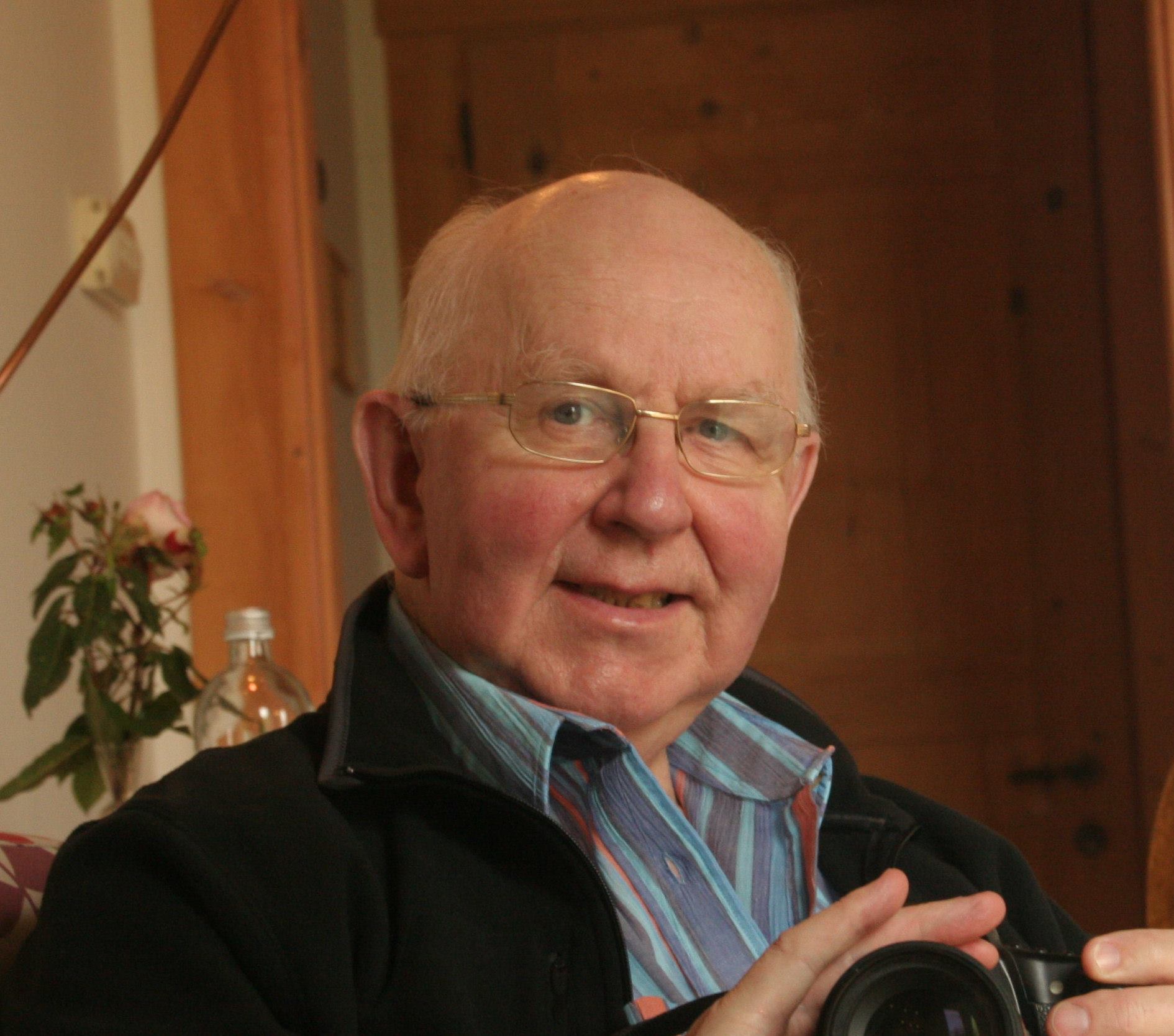 Former hospitals trust chair, Ian Woolley, dies aged 91 - Vimarsana News