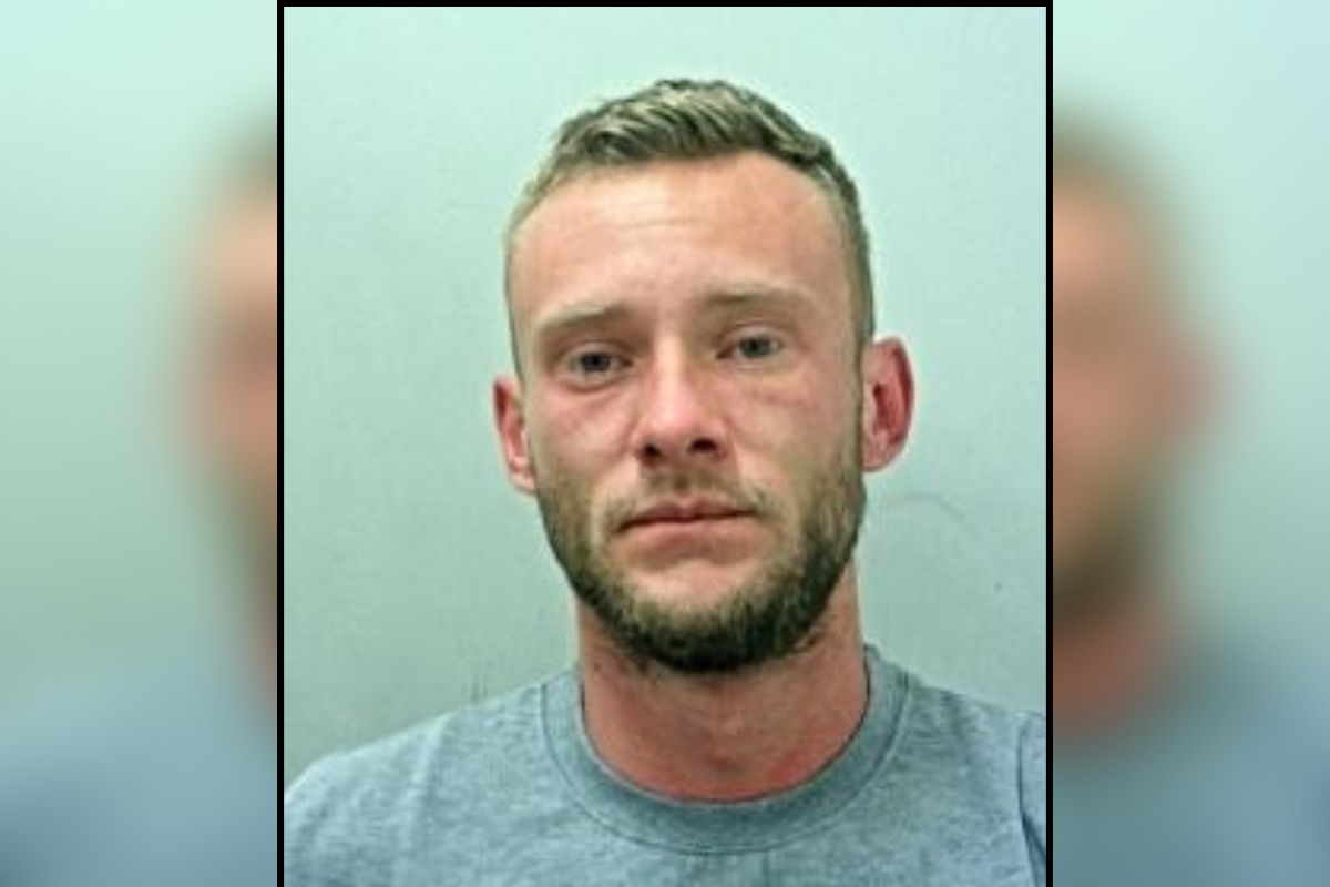 Blackburn man wanted by police after burglary conviction