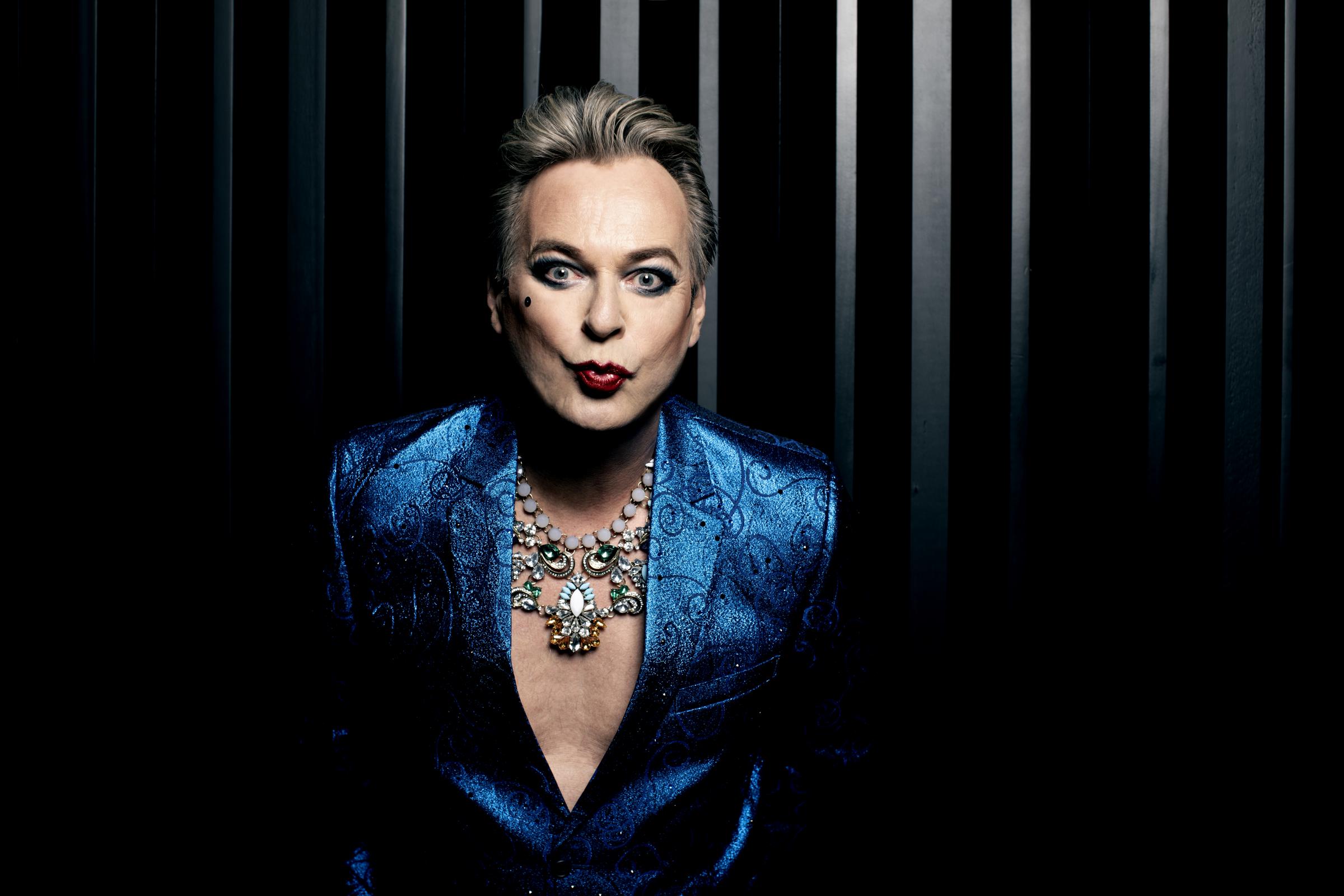 Julian Clary bringing Wild West to Manchester and Lancaster - Vimarsana News