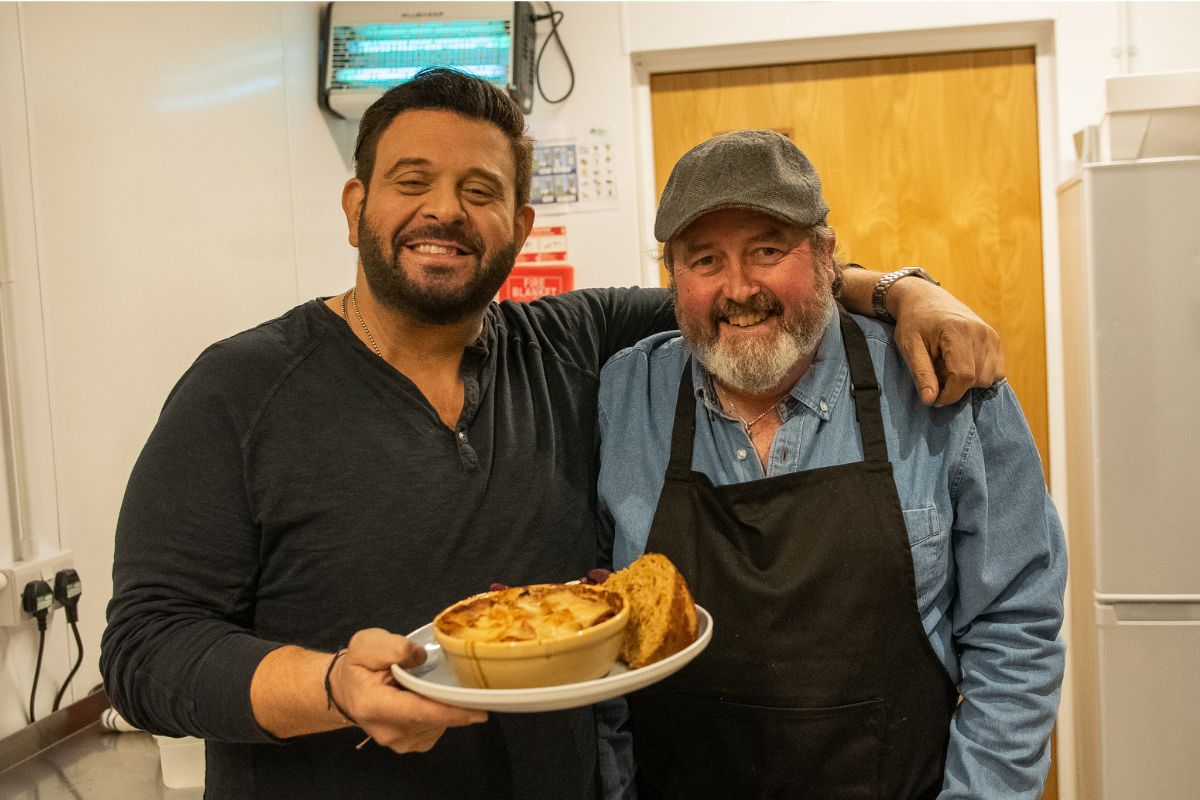 Adam Richman at Chorley's Bees Country Kitchen for Lancashire Hotpot - Vimarsana News