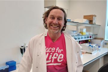 Blackburn cancer scientist urges town to do Race For Life 