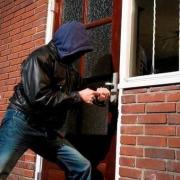 Police arrest suspects in burglary spree