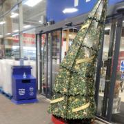 Tesco’s humorous recreation of town’s lobsided Christmas tree