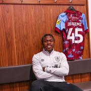 Burnley sign Swansea forward Obafemi on loan with view to permanent move