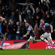 Burnley leave it late to beat Fleetwood and secure FA Cup quarter-final spot