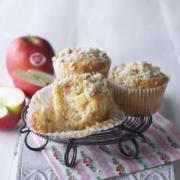 Recipe: Pink Lady Oaty Crumble Apple Muffin