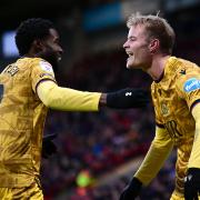 Anri Gudjohnsen celebrates his goal