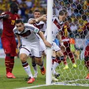 Klose closes in on World Cup scoring record