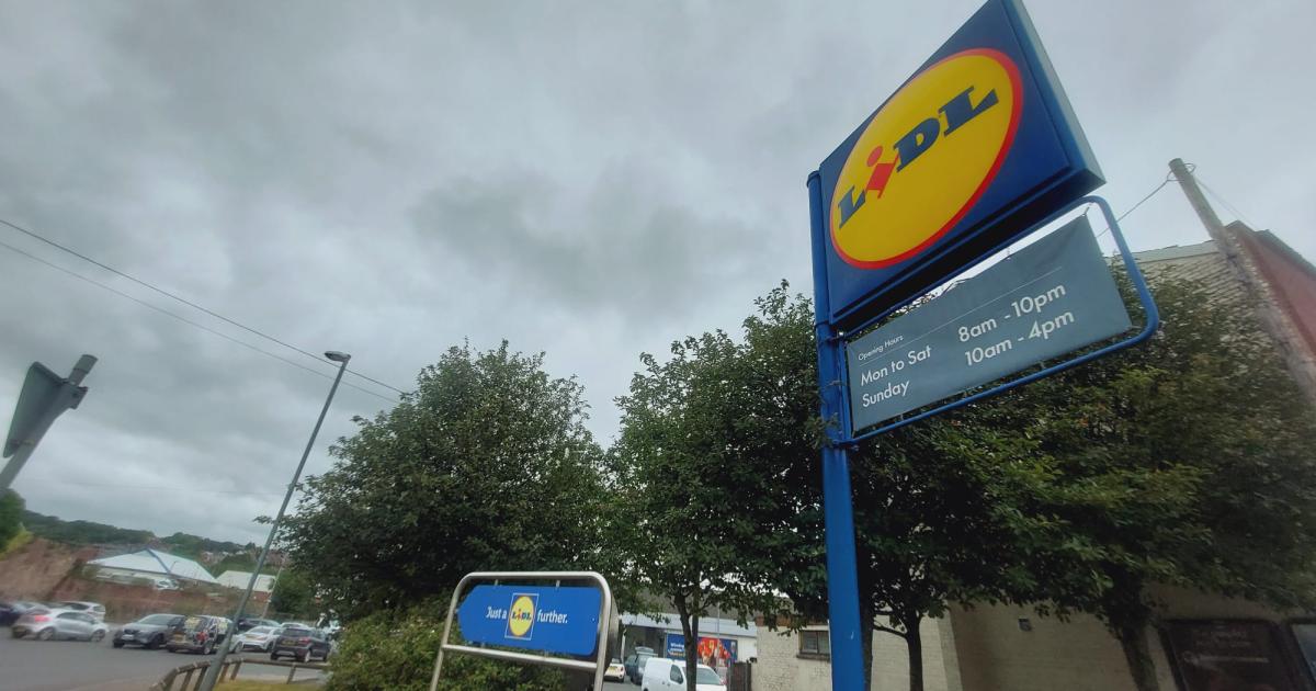 Blackburn man awarded £25k following row at Lidl checkout