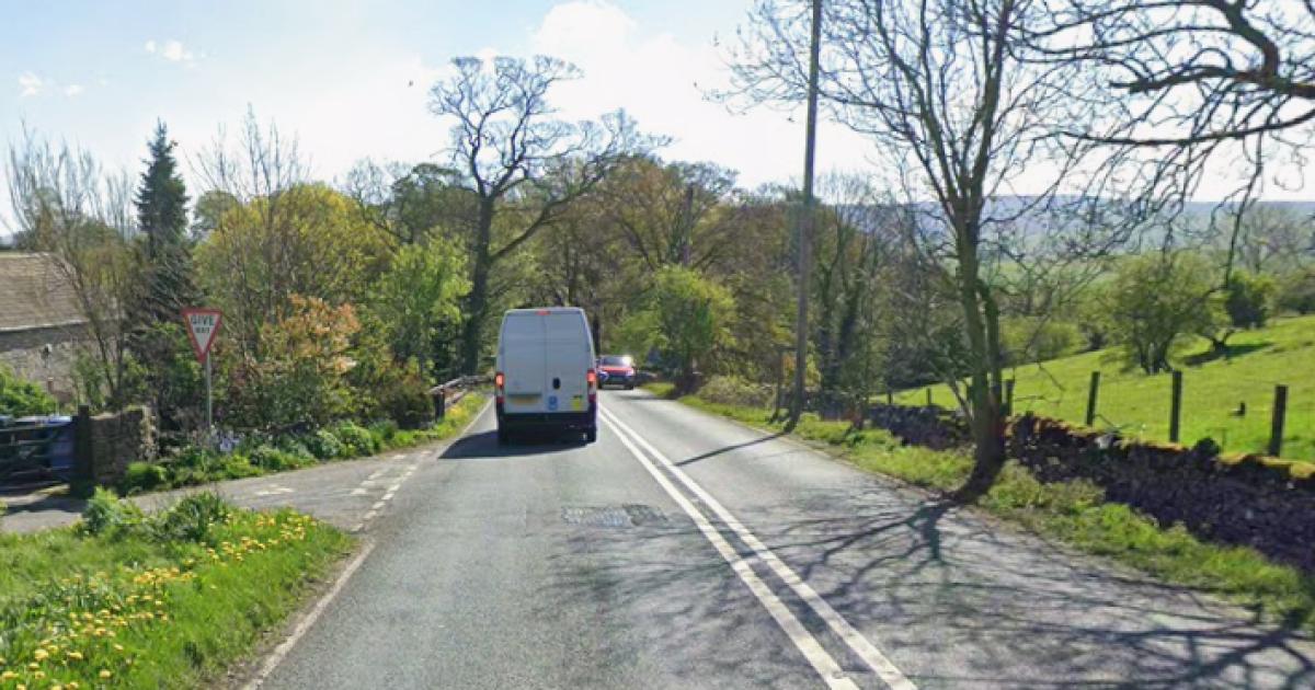 Overturned lorry shuts A59 between Ribble Valley and Skipton
