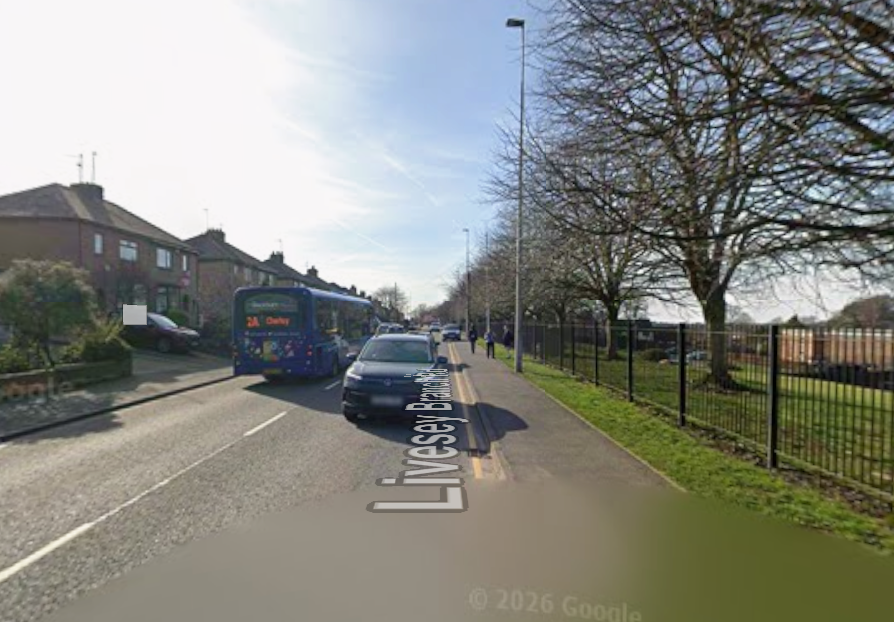 Police warn after children throw stones at vehicles in Blackburn